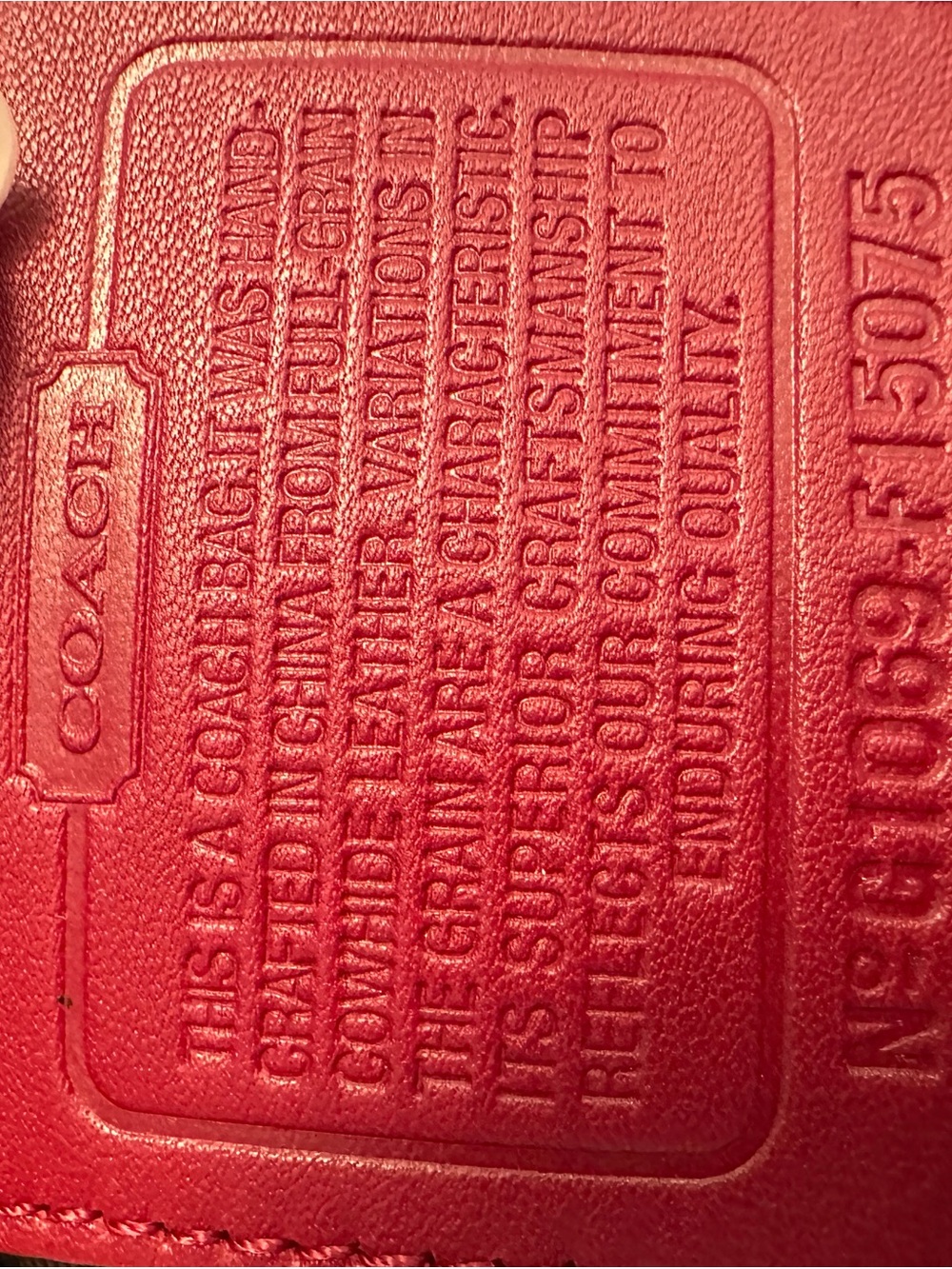 Vintage Coach SoHo Lynn Cherry Red Leather Shoulder Bag with Buckle #F15075 - Picture 5 of 6